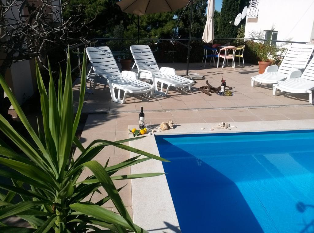 Apartments Villa Natali - Heating Pool Trogir Luaran gambar