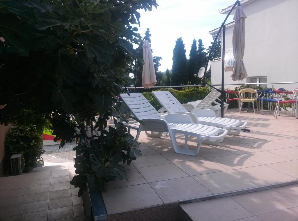 Apartments Villa Natali - Heating Pool Trogir Luaran gambar