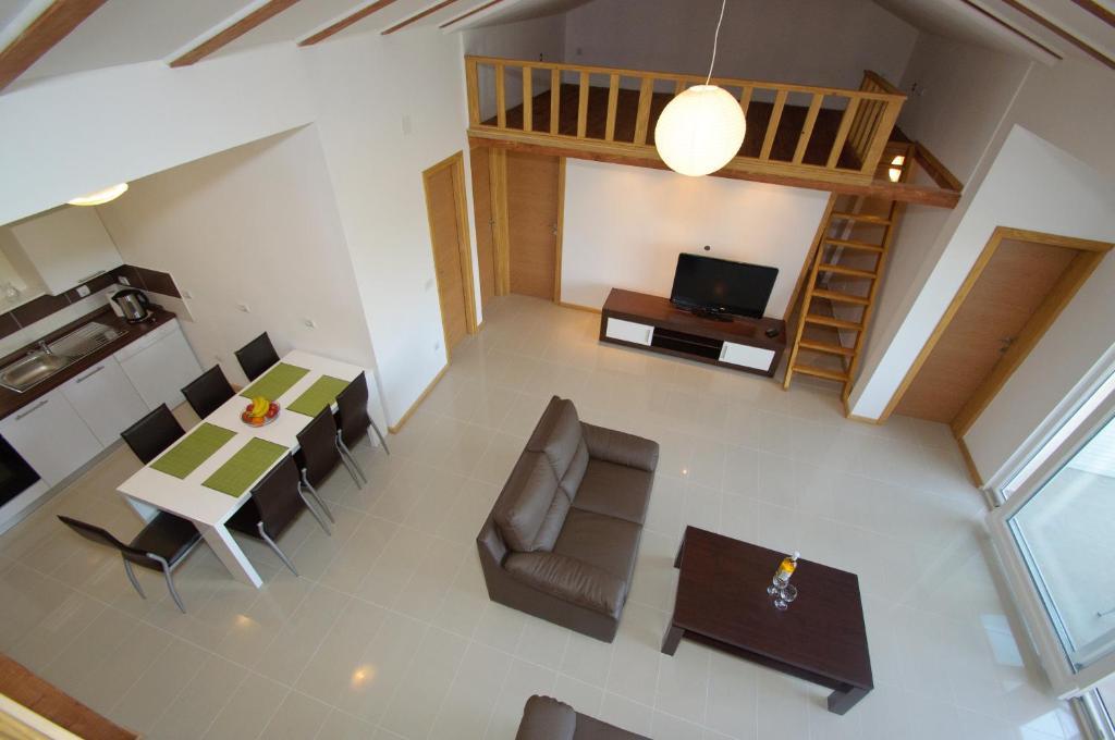 Apartments Villa Natali - Heating Pool Trogir Bilik gambar