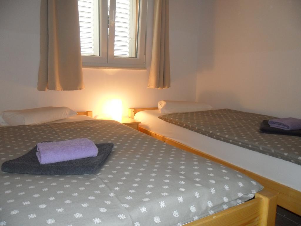 Apartments Villa Natali - Heating Pool Trogir Luaran gambar