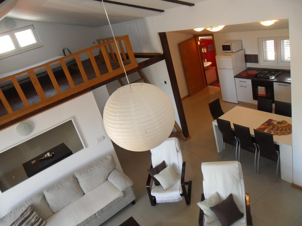 Apartments Villa Natali - Heating Pool Trogir Luaran gambar