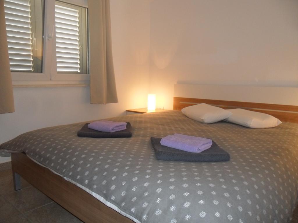 Apartments Villa Natali - Heating Pool Trogir Luaran gambar